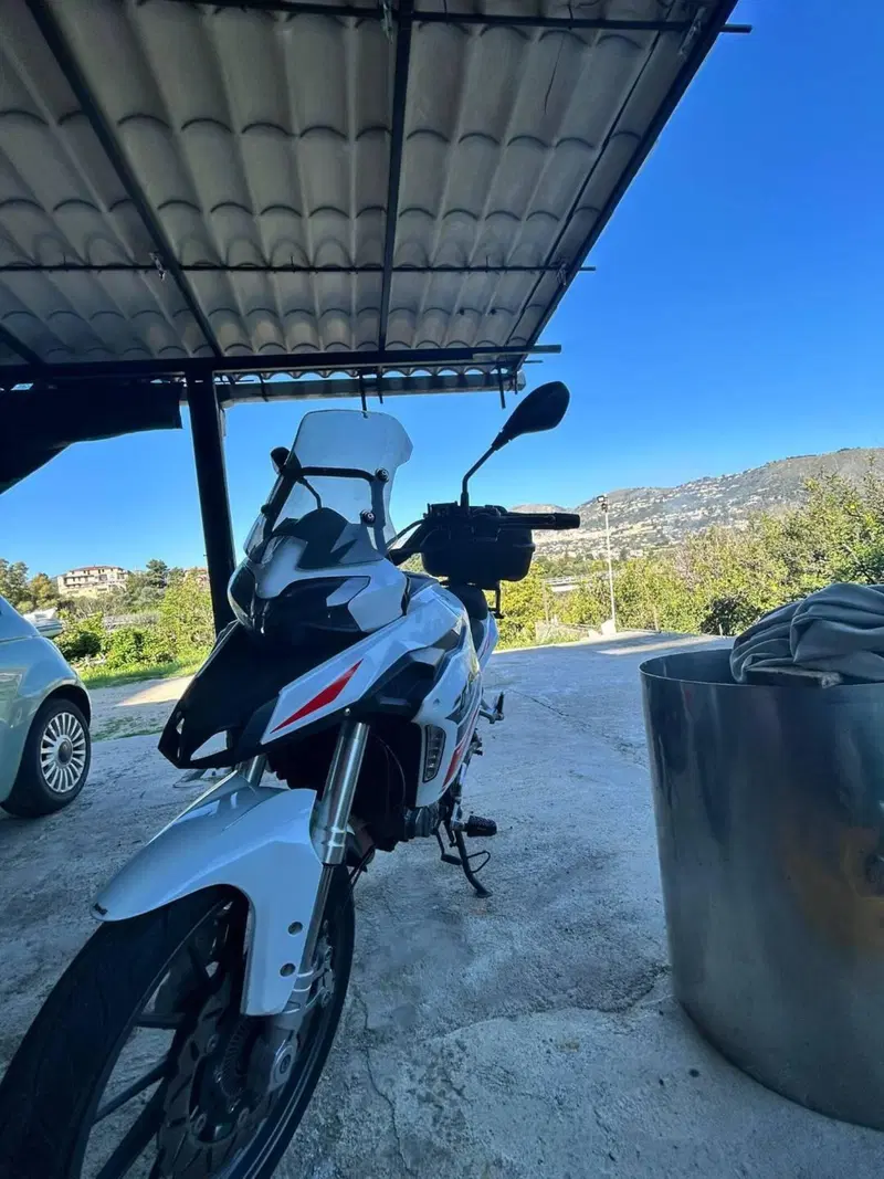 Benelli TRK 251 (2022 - 25) (3)