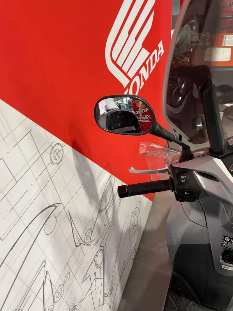 Honda SH 300 i ABS (2016 - 20) (13)