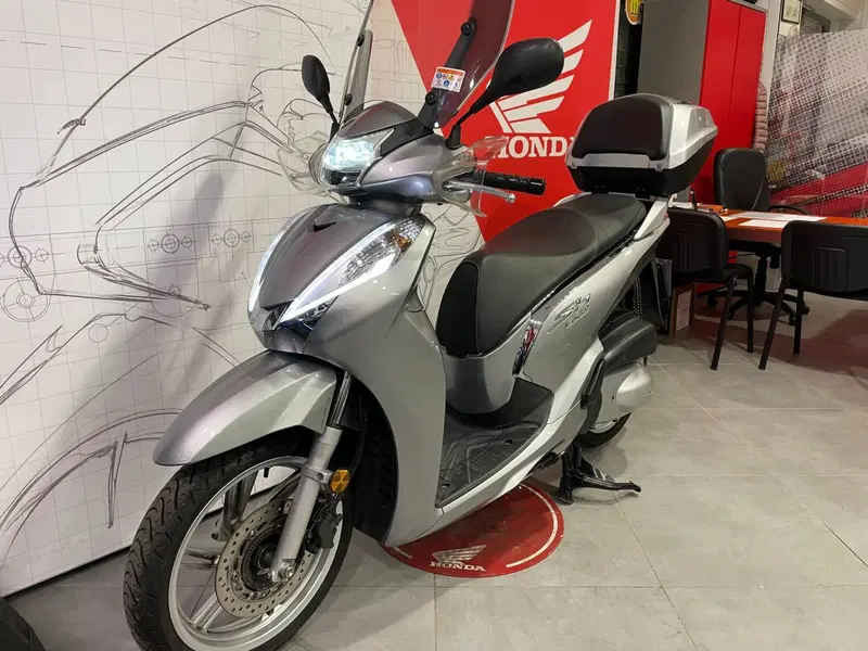 Honda SH 300 i ABS (2016 - 20) (3)