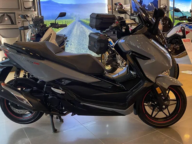Honda Forza 300 Limited Edition ABS (2020) (2)