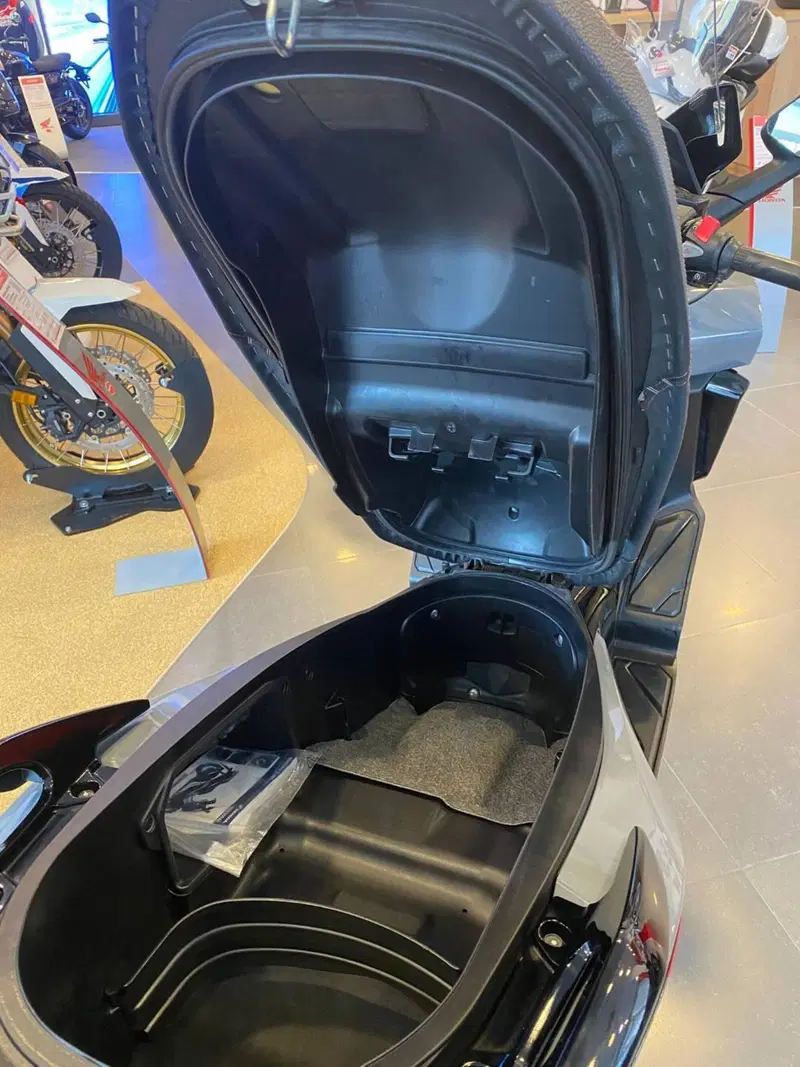 Honda Forza 300 Limited Edition ABS (2020) (3)
