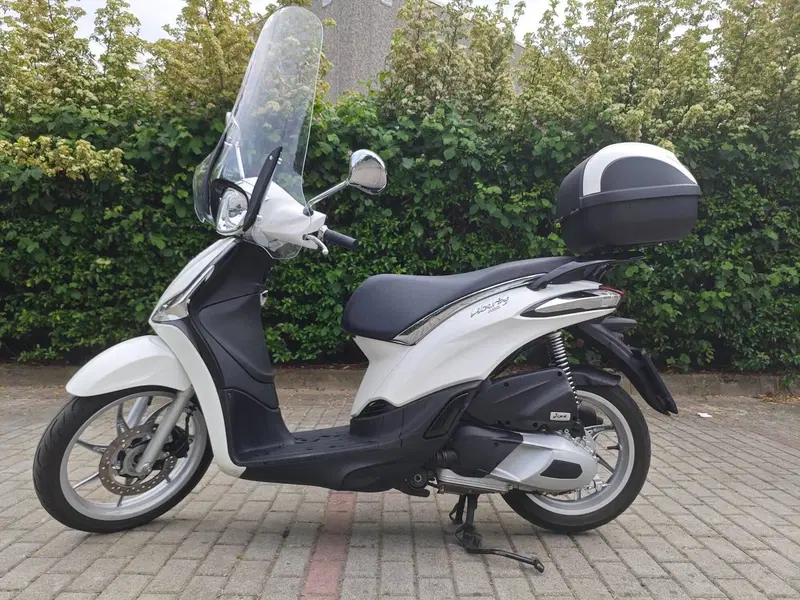 Piaggio Liberty 150 3V ABS (2021 - 24) (2)