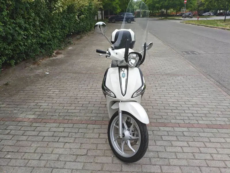 Piaggio Liberty 150 3V ABS (2021 - 24) (3)