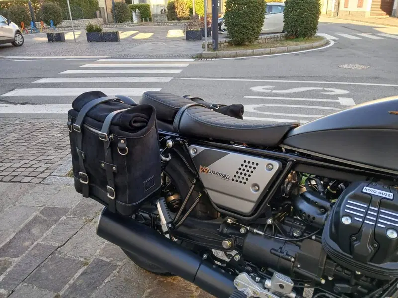Moto Guzzi V9 Bobber Special Edition (2023 - 25) (2)