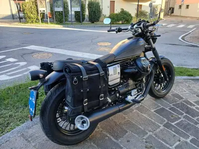 Moto Guzzi V9 Bobber Special Edition (2023 - 25) usata