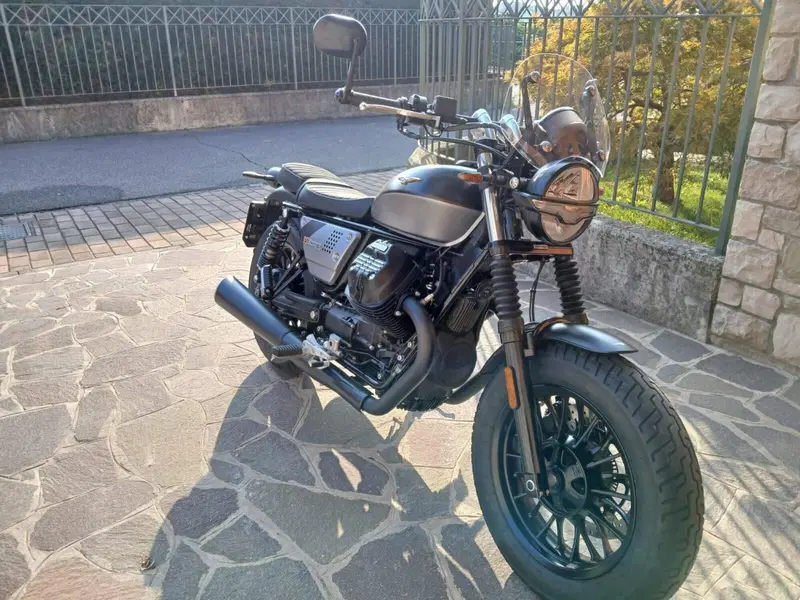Moto Guzzi V9 Bobber Special Edition (2023 - 25) (5)