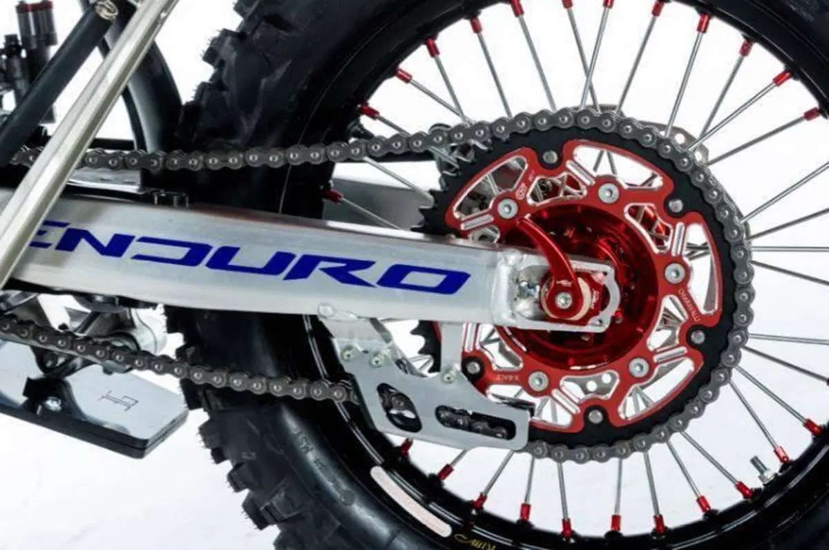 Honda CRF 250RX Enduro Special (2026) (14)
