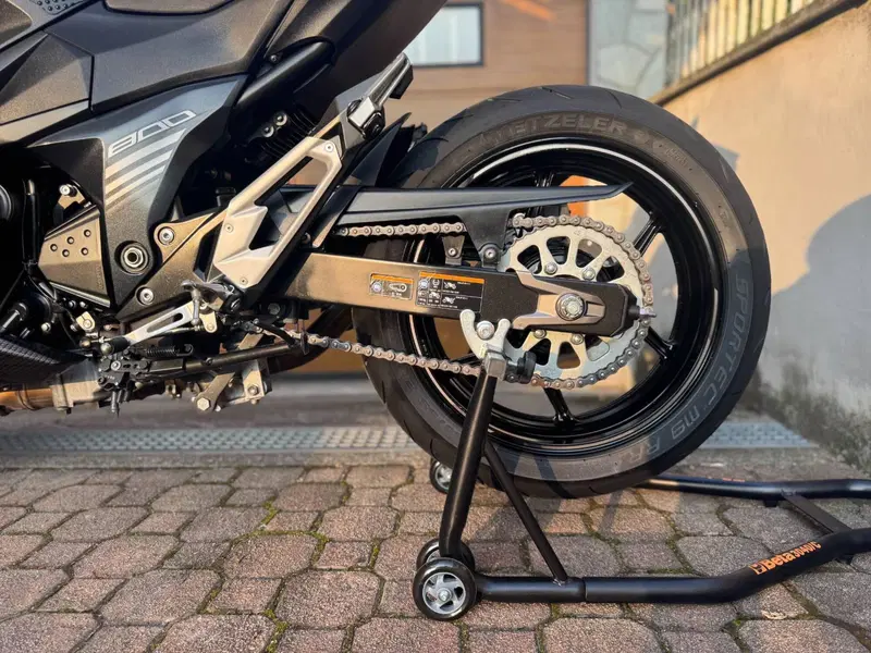 Kawasaki Z 800 e ABS (2012 - 16) (12)