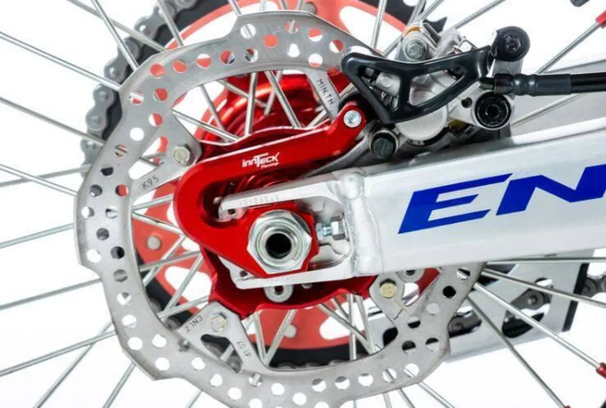 Honda CRF 300RX Enduro Special (2026) (11)