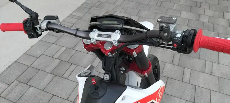 Betamotor RR 400 4T Enduro (2011) (4)