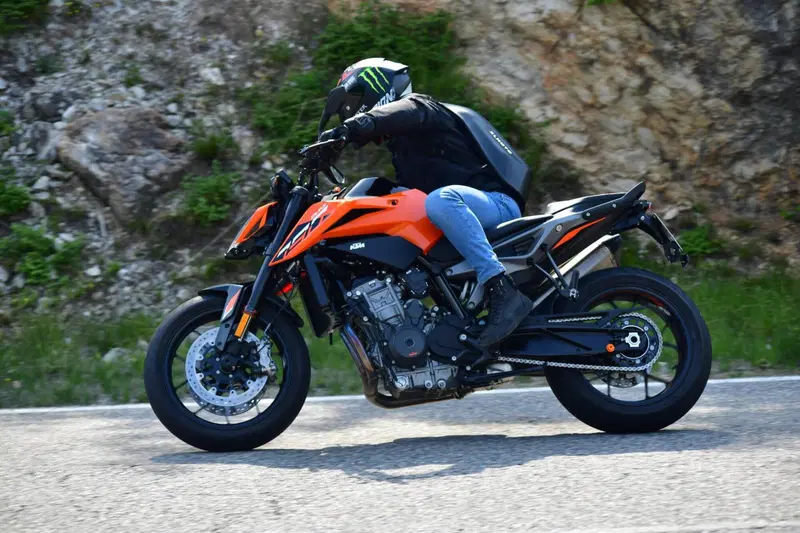 KTM 790 Duke L (2023 - 24) (2)