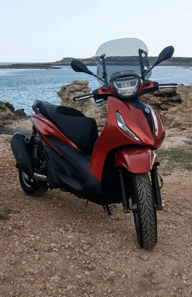 Piaggio Beverly 300 S ABS-ASR (2021 - 25) (3)
