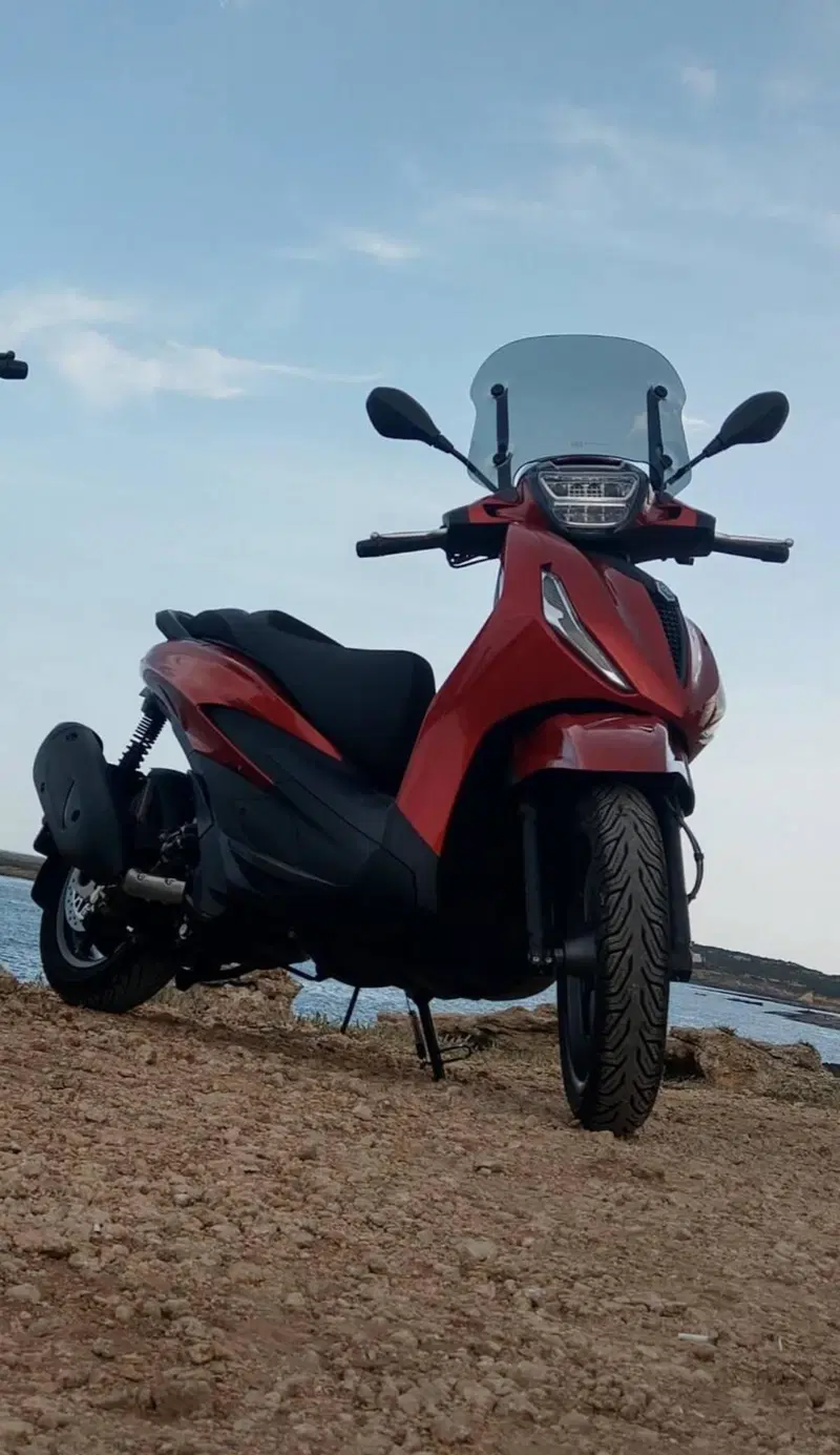 Piaggio Beverly 300 S ABS-ASR (2021 - 25) (4)