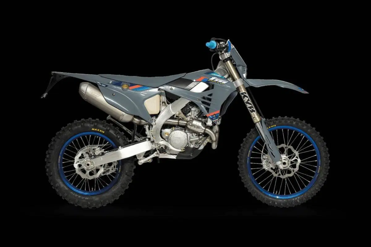 Tm Moto EN 250 ES Fi 4T (2026) (3)
