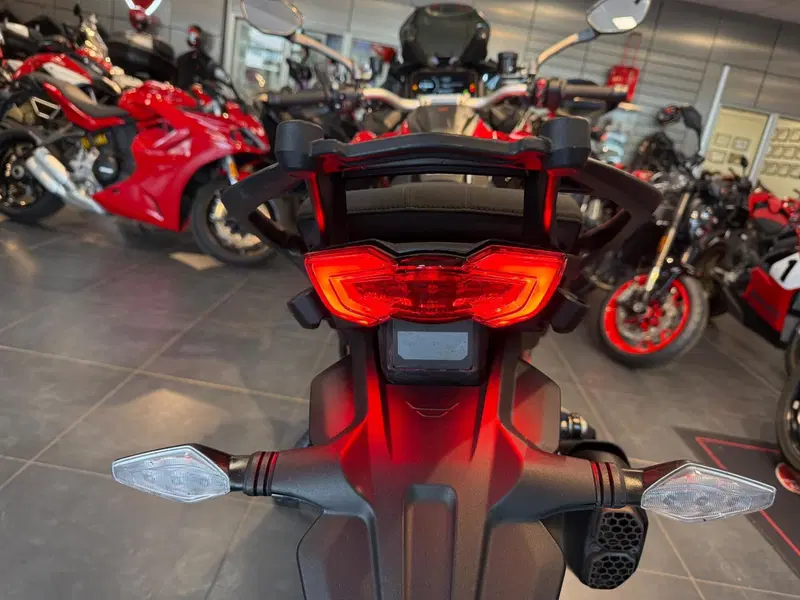 Ducati Multistrada V4 Pikes Peak (2025 - 26) (11)