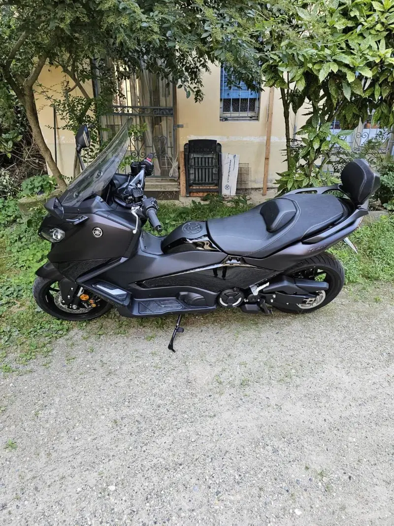 Yamaha T-Max 560 Tech Max (2022 - 24)