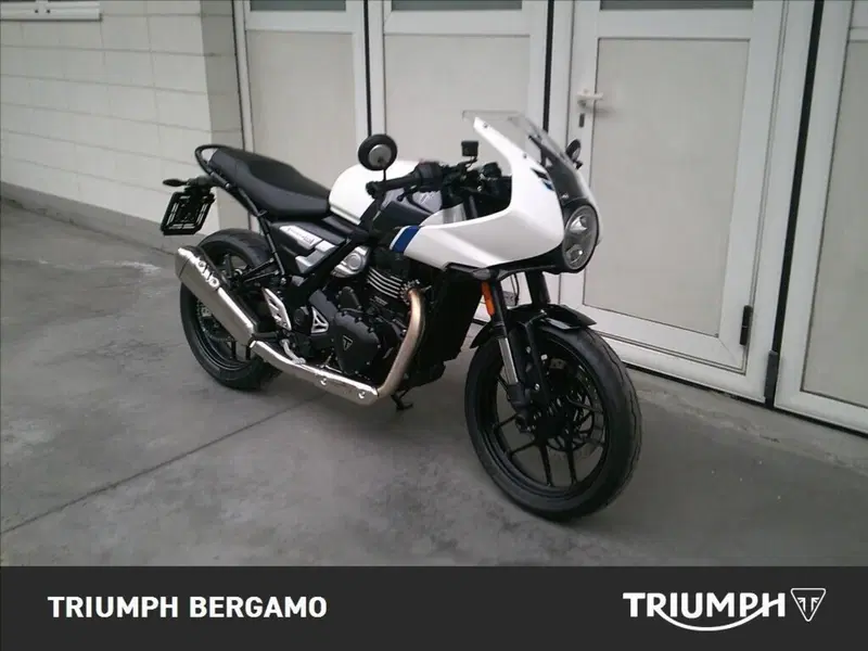 Triumph Thruxton 400 (2026) (2)