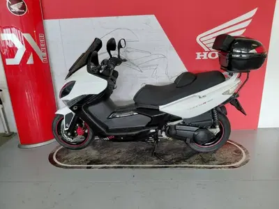 Kymco Xciting 300i R (2007 - 14) usata