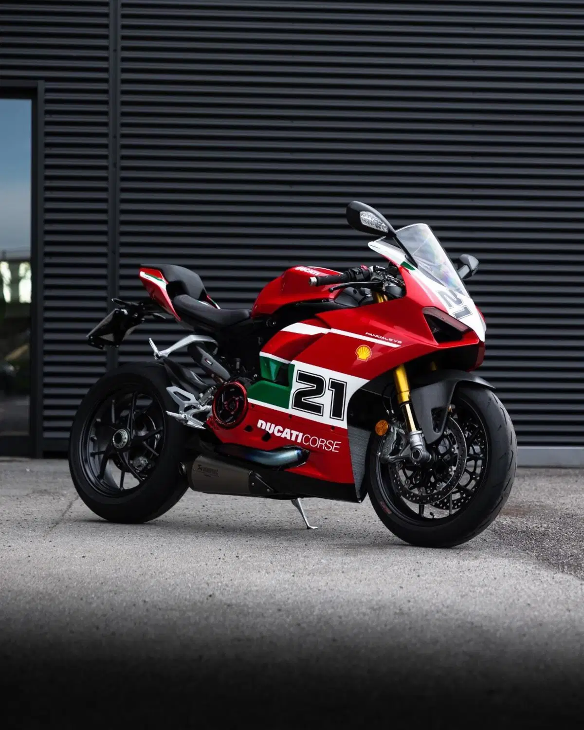 Ducati Panigale V2 Bayliss 1st Championship 20th Anniversary (2021 - 24)