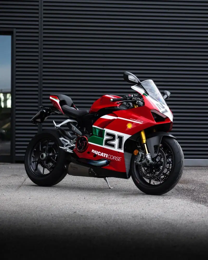 Ducati Panigale V2 Bayliss 1st Championship 20th Anniversary (2021 - 24)