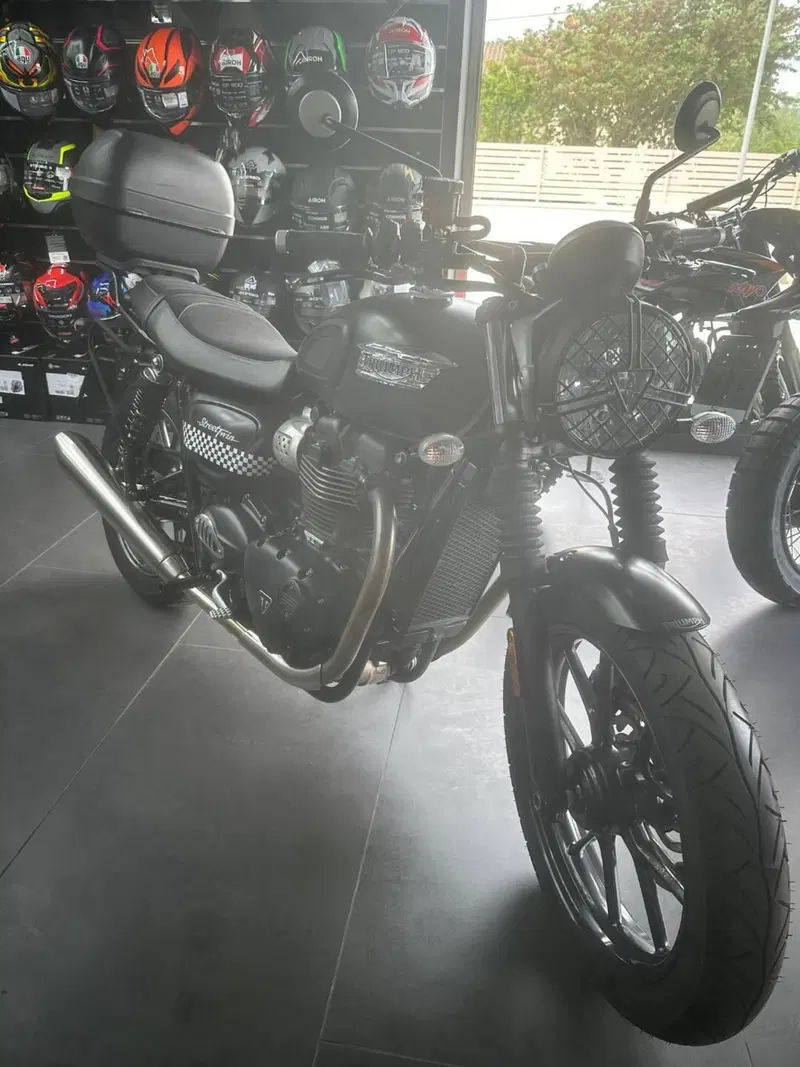 Triumph Street Twin 900 (2017 - 18)