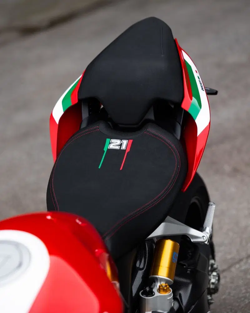 Ducati Panigale V2 Bayliss 1st Championship 20th Anniversary (2021 - 24) (13)