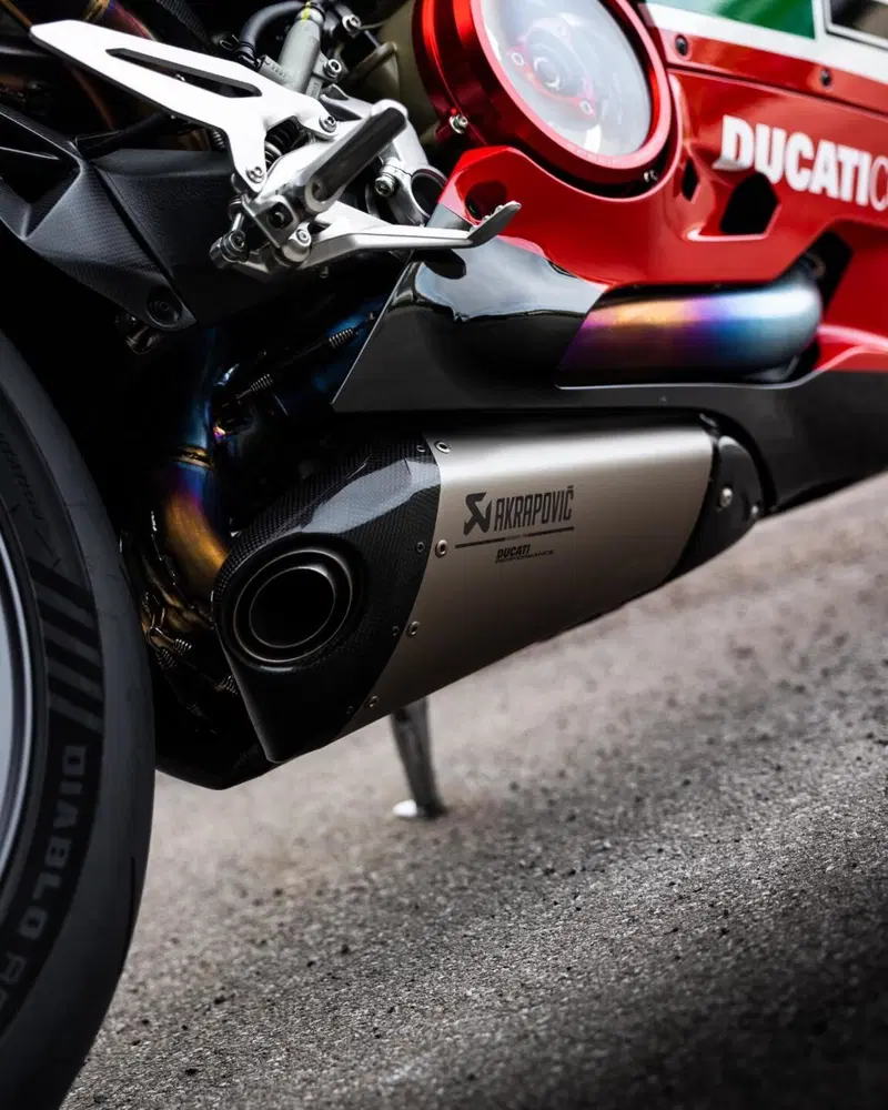 Ducati Panigale V2 Bayliss 1st Championship 20th Anniversary (2021 - 24) (16)