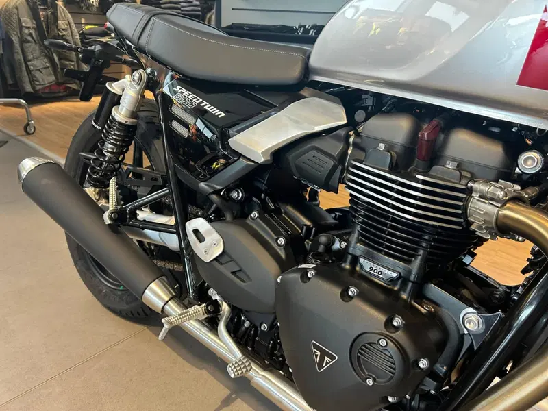 Triumph Speed Twin 900 (2025 - 26) (6)