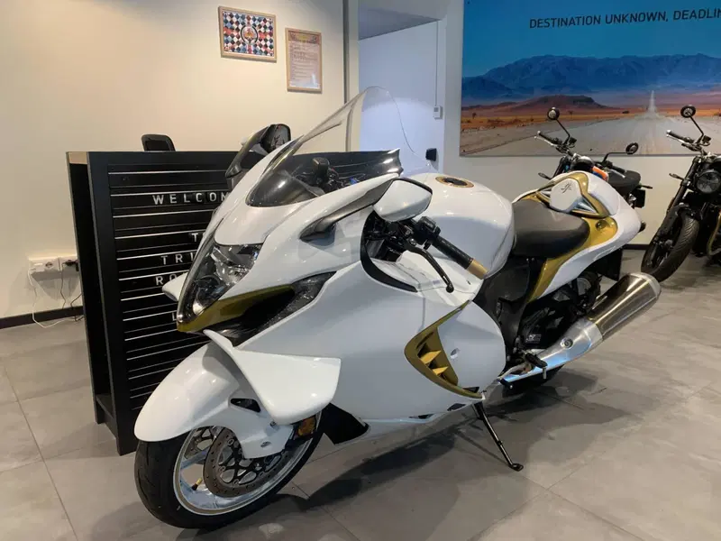 Suzuki GSX 1300 R Hayabusa (2021 - 24) (10)