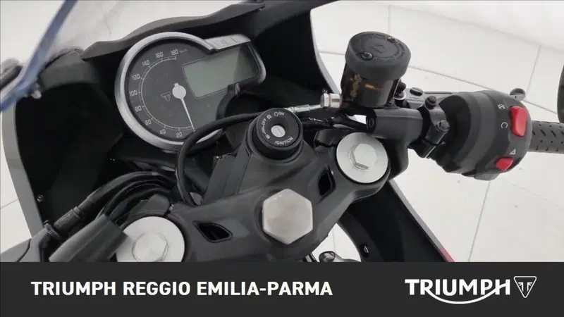 Triumph Thruxton 400 (2026) (9)