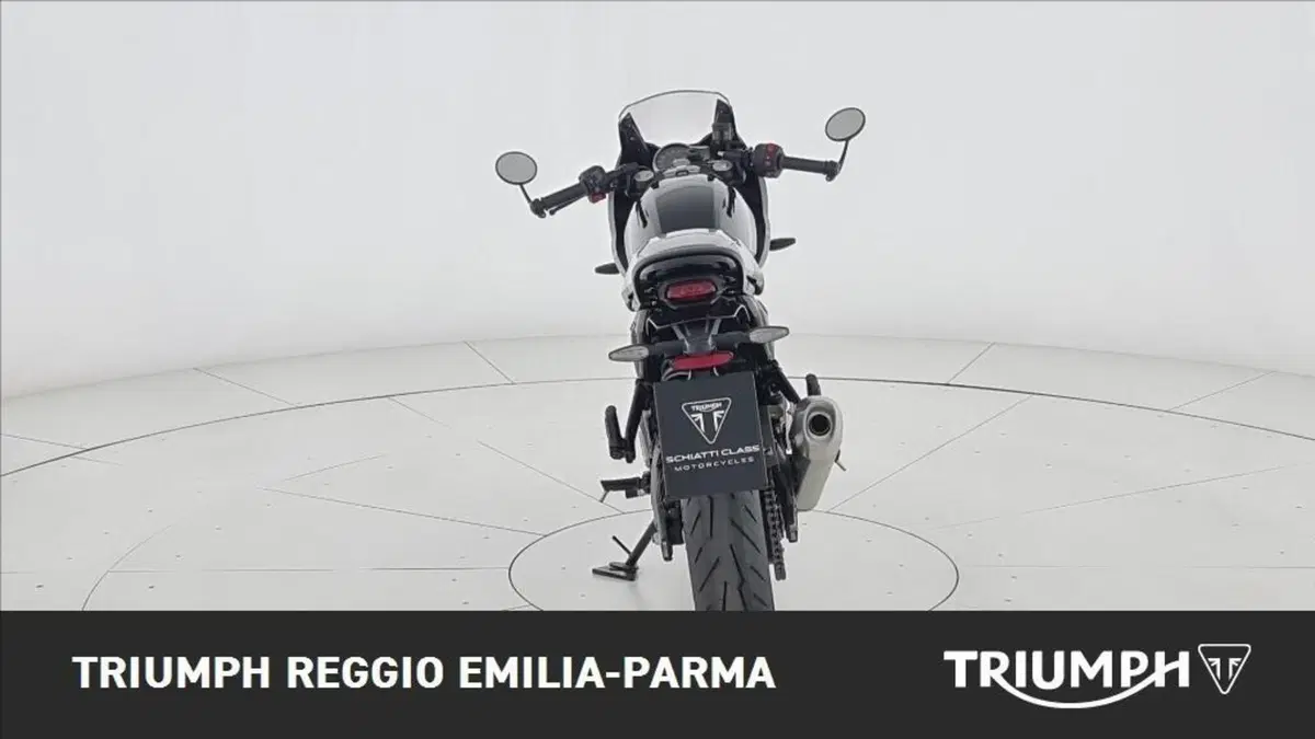Triumph Thruxton 400 (2026) (2)