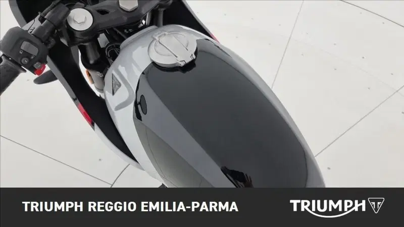Triumph Thruxton 400 (2026) (12)
