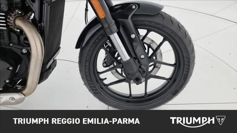 Triumph Thruxton 400 (2026) (21)
