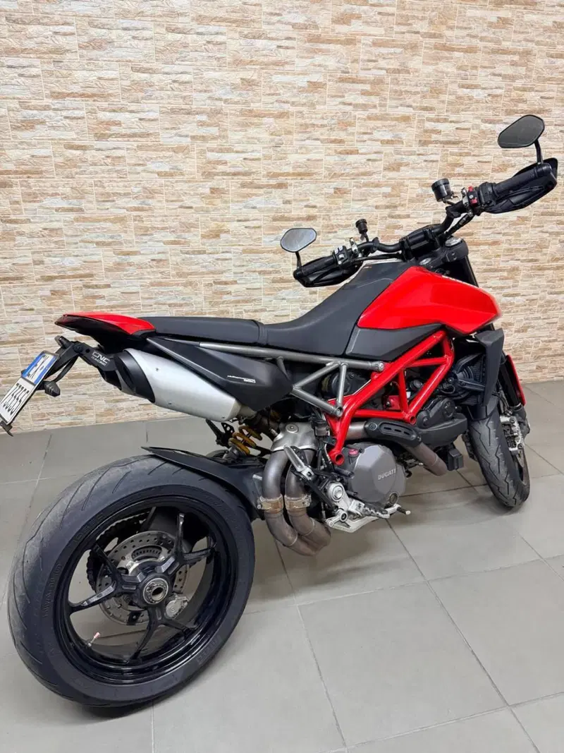 Ducati Hypermotard 950 (2022 - 25) (4)