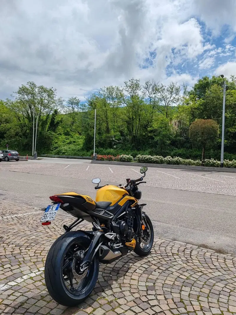 Triumph Street Triple 765 RS (2023 - 26) (3)