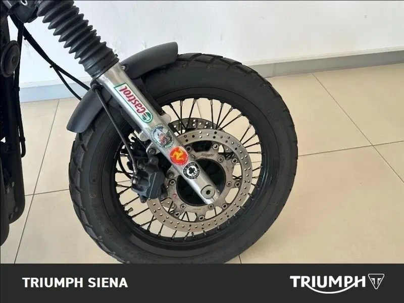 Triumph Bonneville 800 (2000 - 01) (4)