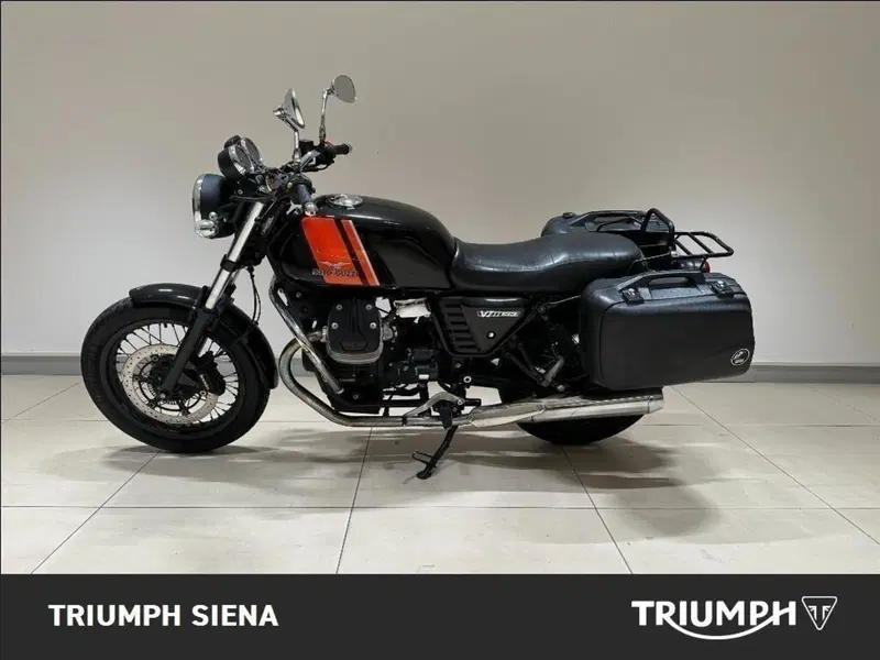 Moto Guzzi V7 II Special (2015 - 17) (3)