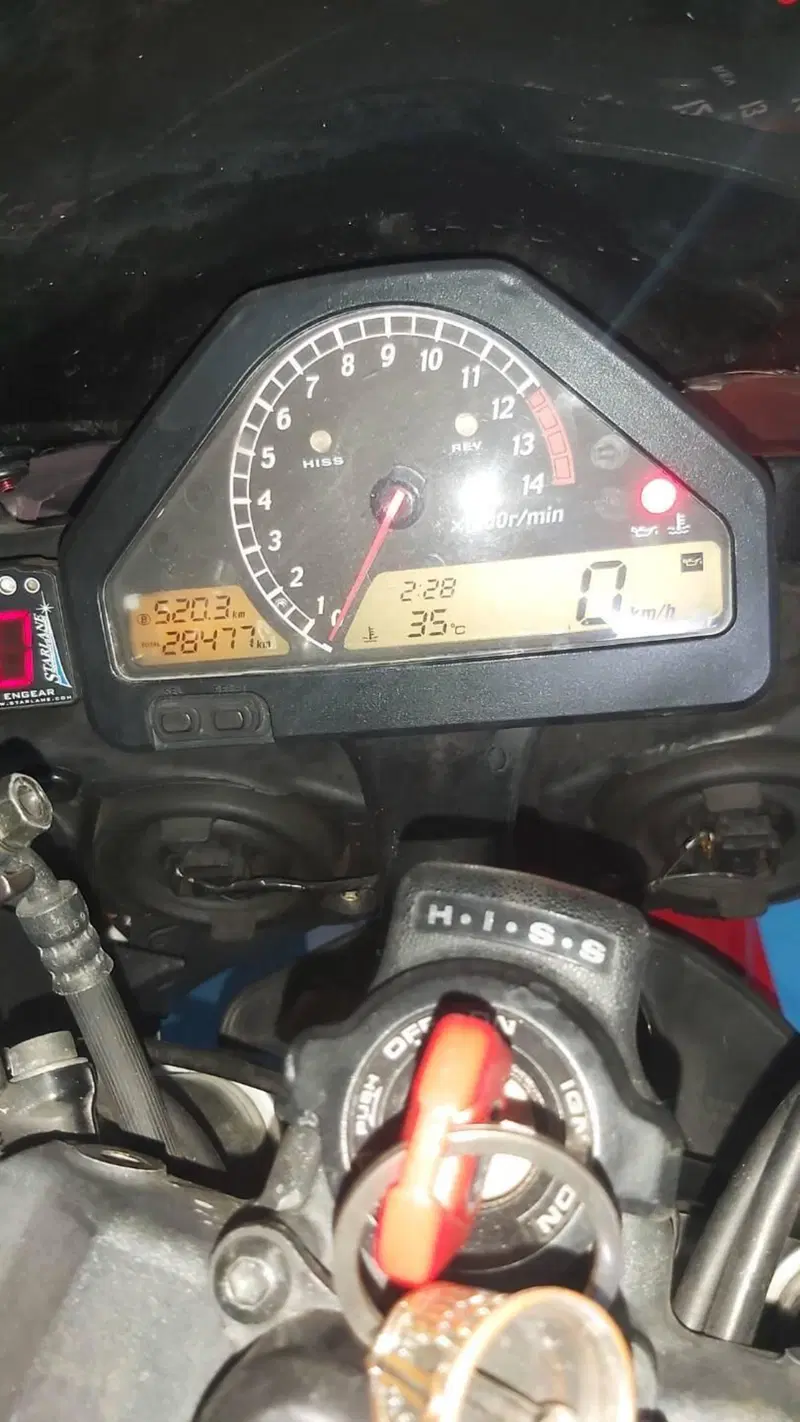 Honda CBR 1000 RR Fireblade (2006 - 07) (3)