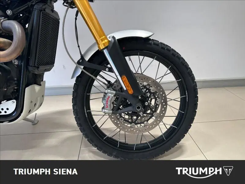 Triumph Scrambler 1200 XE (2021 - 23) (13)