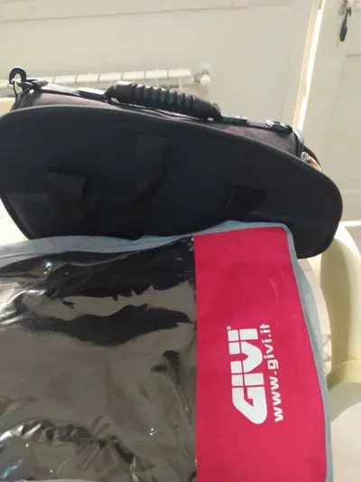 Borse moto e scooter Givi