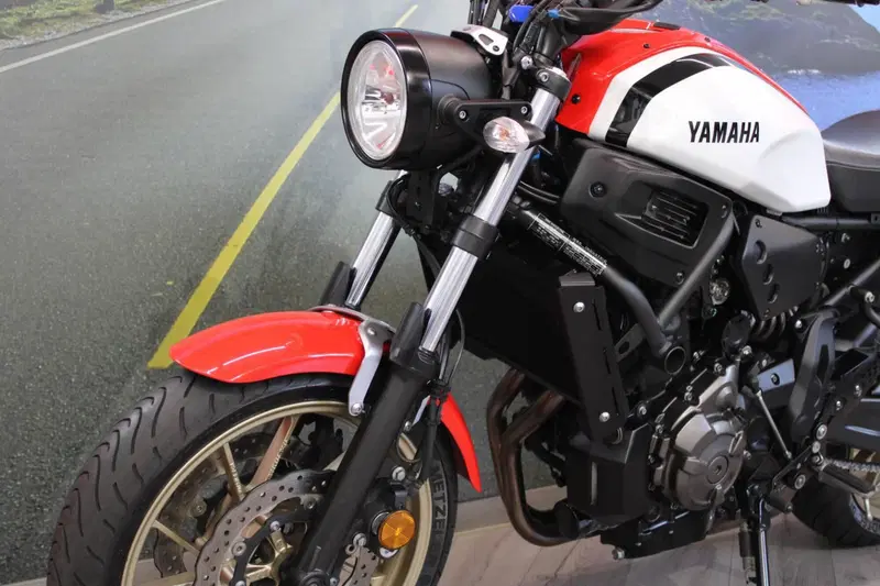 Yamaha XSR 700 ABS (2016 - 20) (8)
