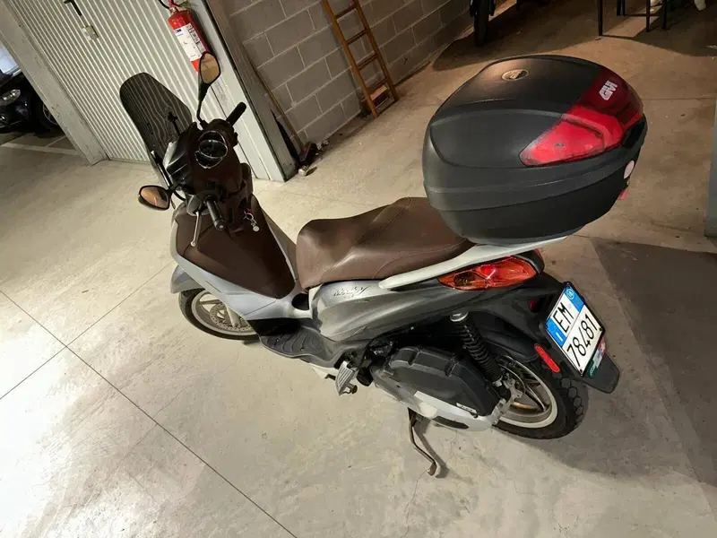Piaggio Medley 125 ABS (2016 - 19) (2)