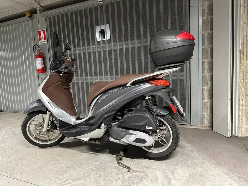 Piaggio Medley 125 ABS (2016 - 19) (12)