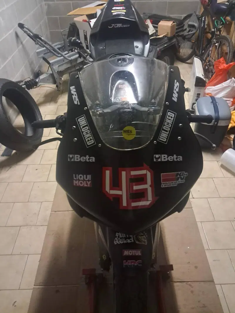Honda CBR 600 RR (2005 - 06) (7)