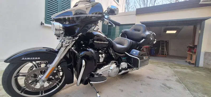 Harley-Davidson 114 Electra Glide Ultra Limited (2020) - FLHTK (4)