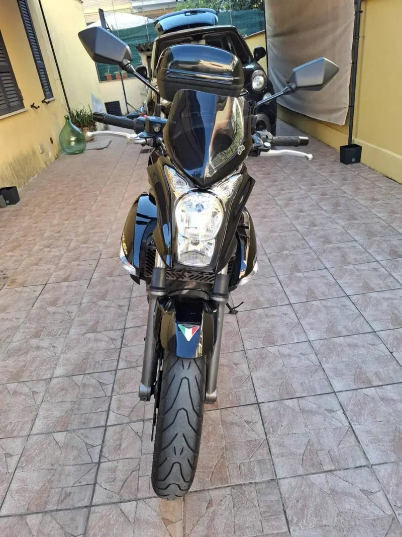 Kawasaki ER-6N (2009 - 11) (6)