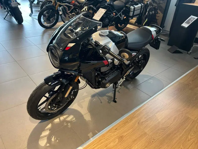 Triumph Thruxton 400 (2026) (4)