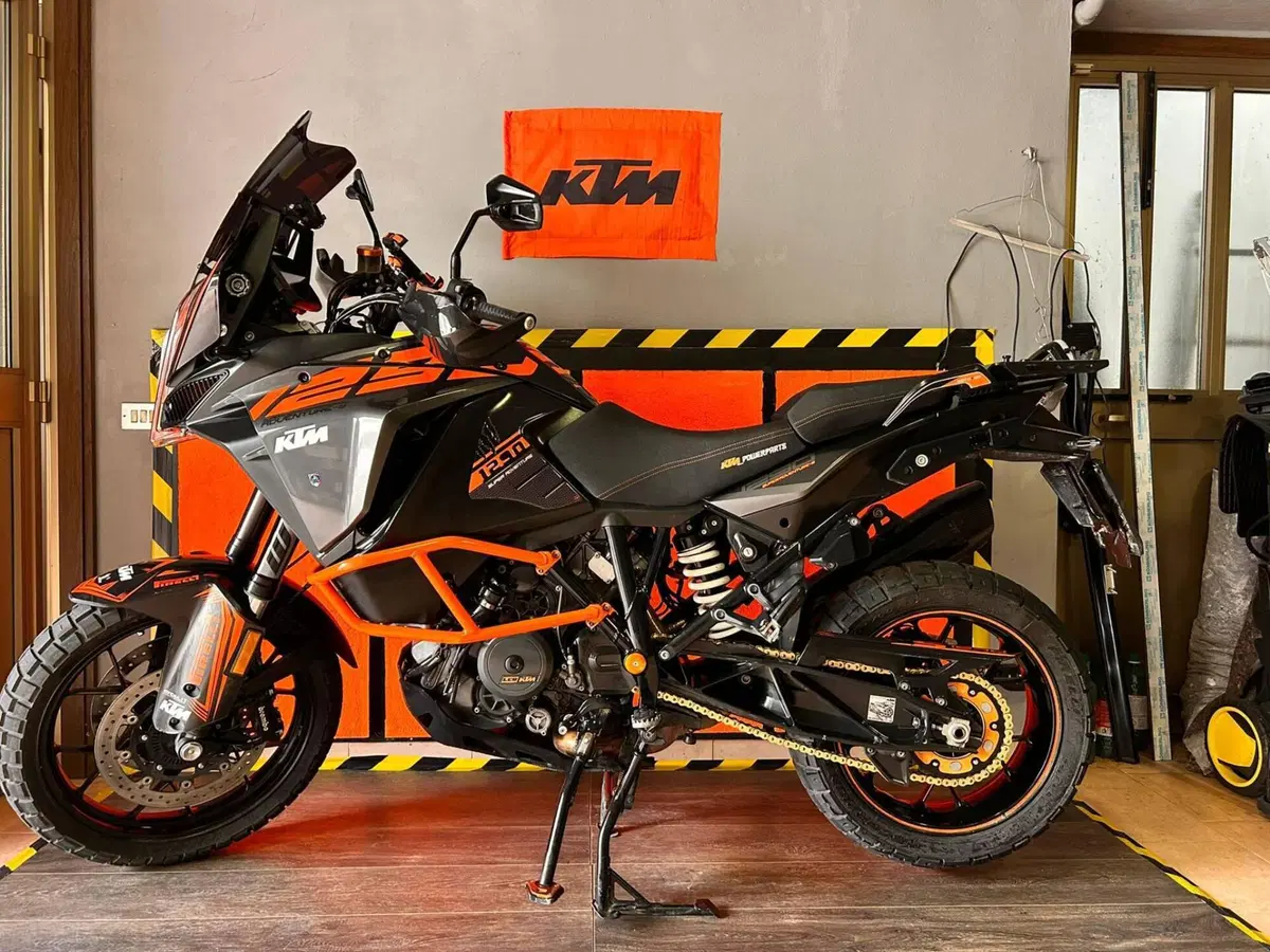 KTM 1290 Super Adventure S (2017 - 20) (2)