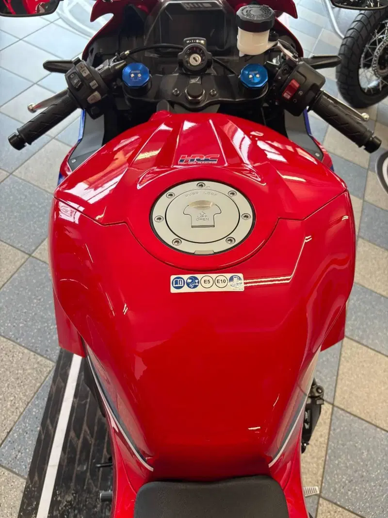 Honda CBR 600 RR (2024 - 26) (4)