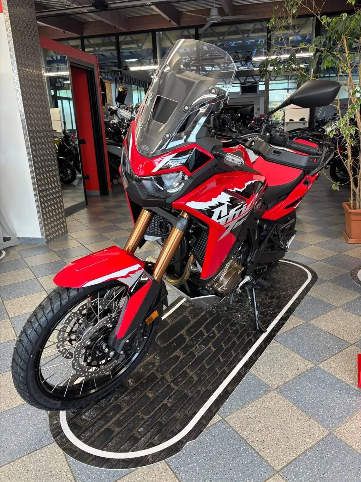 Honda Africa Twin CRF 1100L (2024 - 26) (3)
